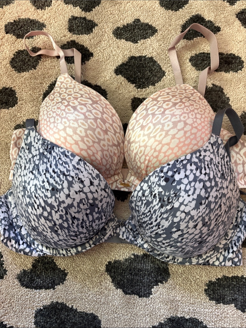 Women's Printed T-Shirt Bra - Pink and Gray